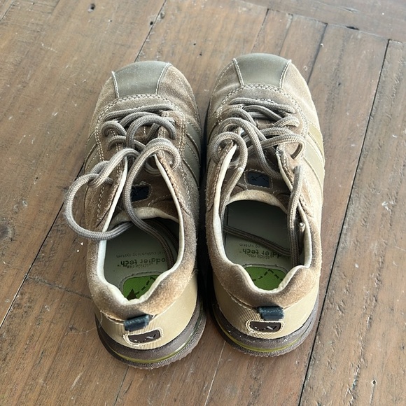 Stride rite brown suede sneakers - Picture 5 of 10